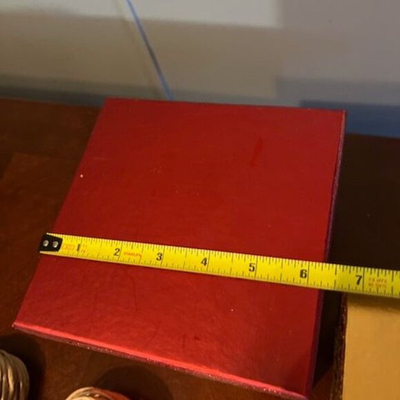 Holiday Gift Bags & Boxes Set With Santa Design & Festive Colors 52 pieces - Picture 11 of 12